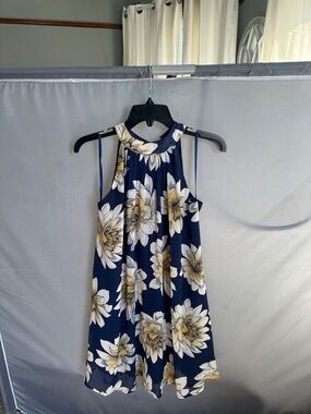 entro Navy Top with Cream Label Detail